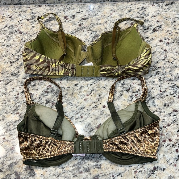 2 VS Vintage Bras - Picture 2 of 4